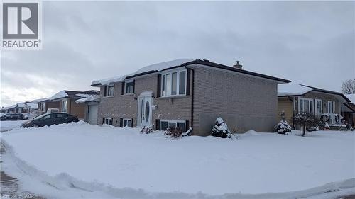 131 Thunderbird Drive, Cambridge, ON - Outdoor