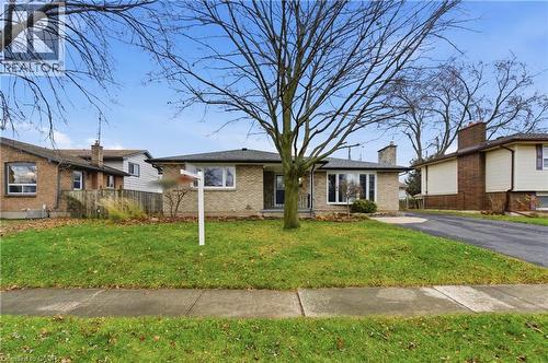 22 COLONIAL Street  Welland, ON L3C 5W5