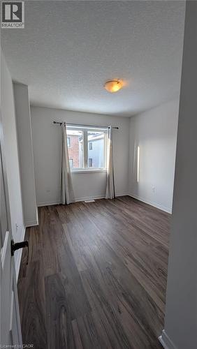 19 Cromarty Avenue, Caledonia, ON - Indoor Photo Showing Other Room