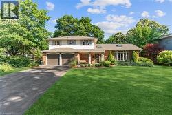 1424 INDIAN Road  Mississauga, ON L5H 1S6