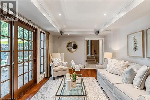 1424 Indian Road, Mississauga, ON - Indoor Photo Showing Living Room