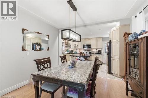 196 Avondale Street, Hamilton, ON - Indoor Photo Showing Dining Room