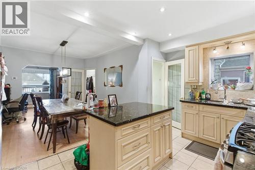 196 Avondale Street, Hamilton, ON - Indoor