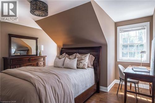 1577 Old Spar Court, Mississauga, ON - Indoor Photo Showing Bedroom