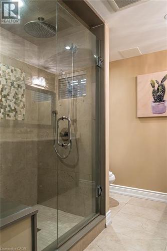 1577 Old Spar Court, Mississauga, ON - Indoor Photo Showing Bathroom