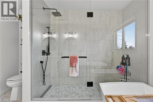 3 Jacqueline Boulevard, Hamilton, ON - Indoor Photo Showing Bathroom