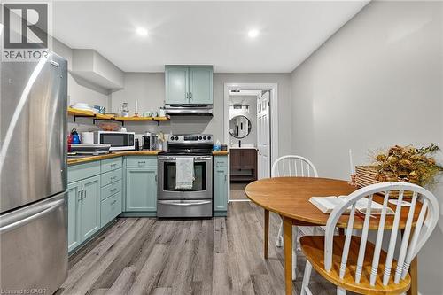 3 Jacqueline Boulevard, Hamilton, ON - Indoor Photo Showing Kitchen