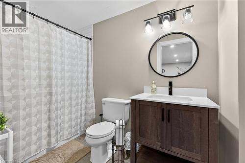 3 Jacqueline Boulevard, Hamilton, ON - Indoor Photo Showing Bathroom