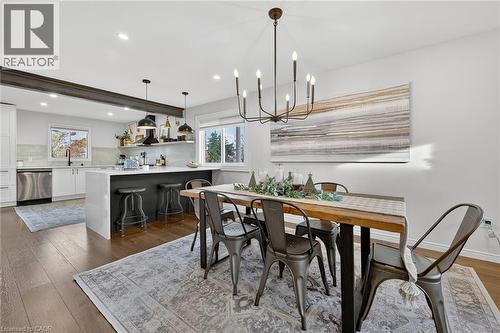 3 Jacqueline Boulevard, Hamilton, ON - Indoor Photo Showing Dining Room