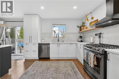 3 Jacqueline Boulevard, Hamilton, ON - Indoor Photo Showing Kitchen With Upgraded Kitchen
