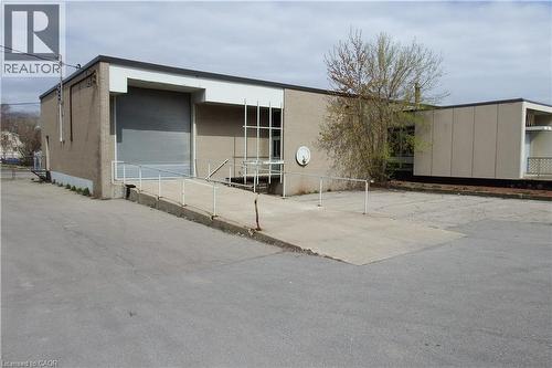 View of building exterior - 821 Woodward Avenue, Hamilton, ON 