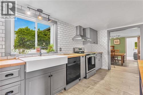444 Webber Road, Pelham, ON - Indoor Photo Showing Kitchen