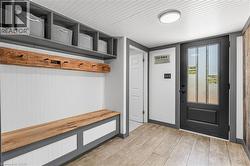 Side entry/mudroom - 