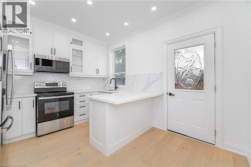 285 Charlton Avenue W, Hamilton, ON - Indoor Photo Showing Kitchen With Stainless Steel Kitchen