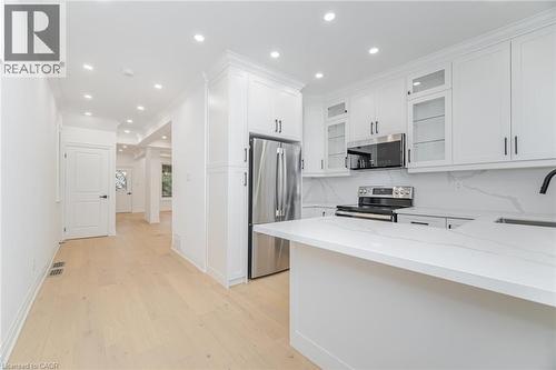 285 Charlton Avenue W, Hamilton, ON - Indoor Photo Showing Kitchen With Stainless Steel Kitchen With Upgraded Kitchen
