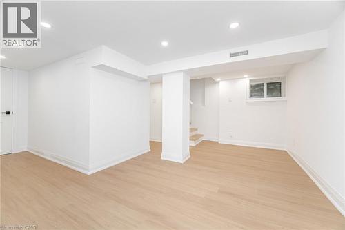 285 Charlton Avenue W, Hamilton, ON - Indoor Photo Showing Other Room