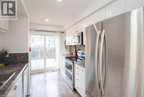 2350 Grand Ravine Drive Unit# 12, Oakville, ON - Indoor Photo Showing Kitchen With Stainless Steel Kitchen With Upgraded Kitchen