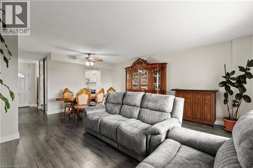 350 Quigley Road Unit# 512, Hamilton, ON - Indoor Photo Showing Living Room