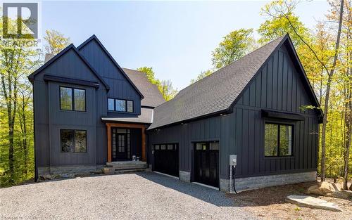 14 ST GEORGES Court  Huntsville, ON P1H 1A5