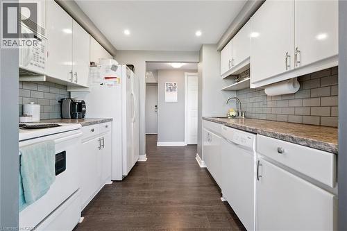237 King Street W Unit# 703, Cambridge, ON - Indoor Photo Showing Kitchen