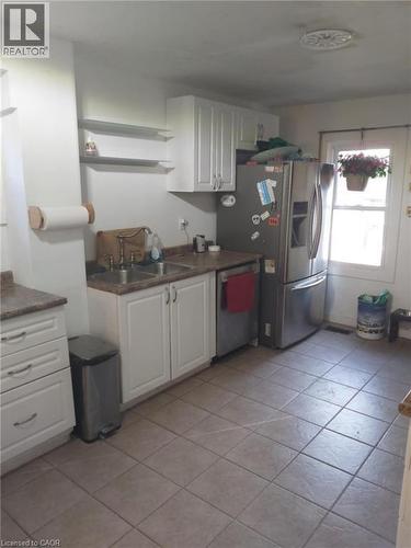 82 Cambridge Avenue, Hamilton, ON - Indoor Photo Showing Kitchen With Double Sink