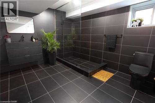 5427 Anthony Place, Burlington, ON - Indoor