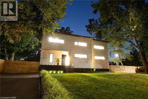 5427 Anthony Place, Burlington, ON - Outdoor