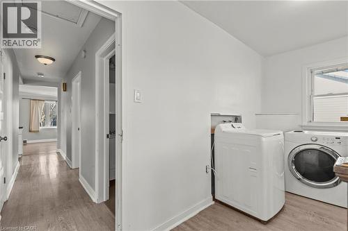 14 Westmount Avenue, Thorold, ON - Indoor Photo Showing Laundry Room