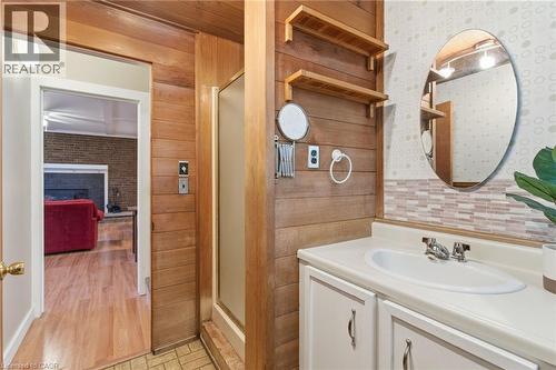 3pc - 2540 Merritt Road, Thorold, ON - Indoor Photo Showing Bathroom