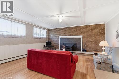 2540 Merritt Road, Thorold, ON - Indoor With Fireplace