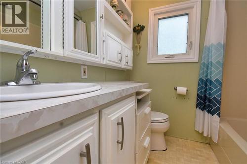 1085 10Th Concession Road W Unit# 77, Flamborough, ON - Indoor Photo Showing Bathroom