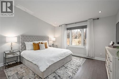 403 Smith Avenue, Burlington, ON - Indoor Photo Showing Bedroom