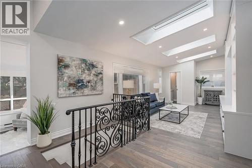 403 Smith Avenue, Burlington, ON - Indoor Photo Showing Other Room