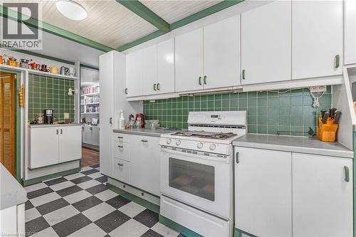 614 Golf Club Road, Hamilton, ON - Indoor Photo Showing Kitchen
