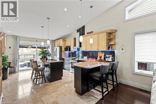 9147 Hendershot Boulevard, Niagara Falls, ON - Indoor