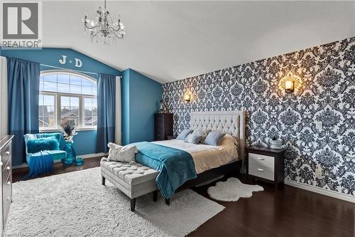 9147 Hendershot Boulevard, Niagara Falls, ON - Indoor Photo Showing Bedroom