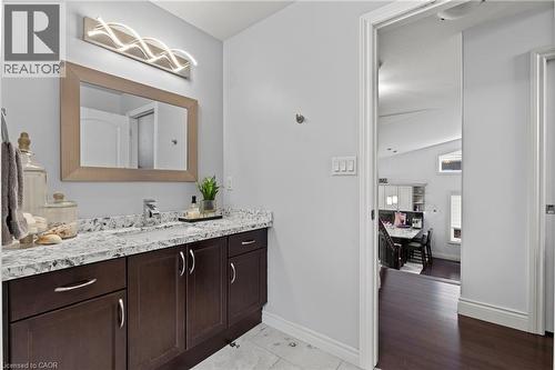 9147 Hendershot Boulevard, Niagara Falls, ON - Indoor Photo Showing Other Room