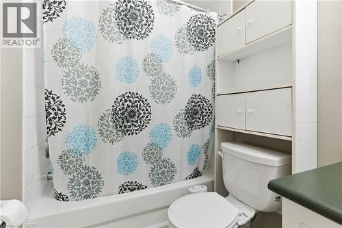 2 Racalmuto Street, Hamilton, ON - Indoor Photo Showing Bathroom