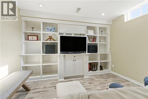 2 Racalmuto Street, Hamilton, ON - Indoor