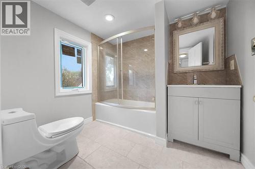 687 Upper James Street, Hamilton, ON - Indoor Photo Showing Bathroom