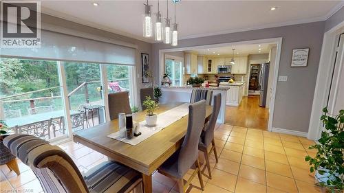 1962 Snake Road, Burlington, ON - Indoor Photo Showing Dining Room