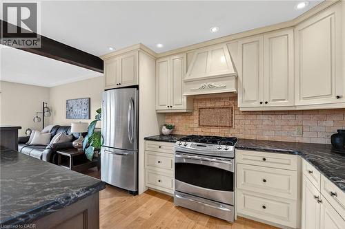 152 Ridge Road W, Grimsby, ON - Indoor Photo Showing Kitchen With Stainless Steel Kitchen