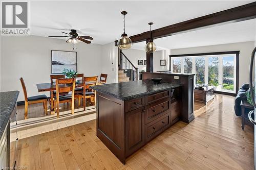 152 Ridge Road W, Grimsby, ON - Indoor