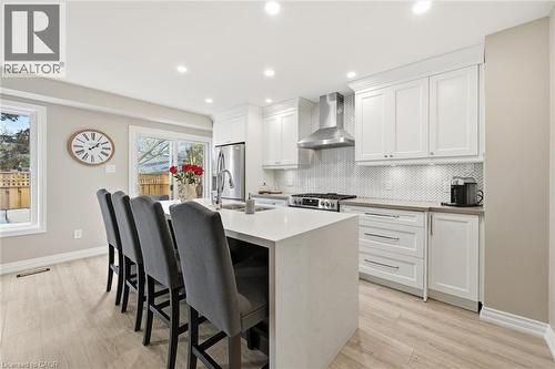 5255 Lakeshore Road Unit# 38, Burlington, ON - Indoor Photo Showing Kitchen With Upgraded Kitchen