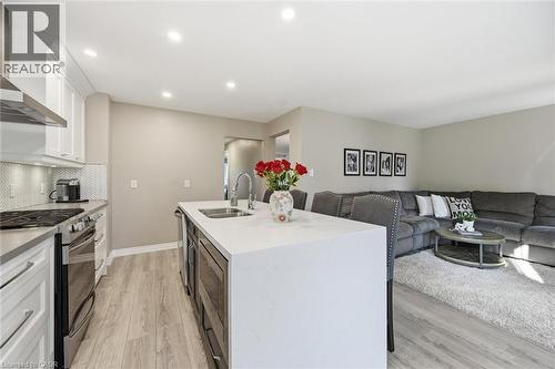 5255 Lakeshore Road Unit# 38, Burlington, ON - Indoor Photo Showing Other Room