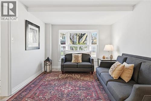 5255 Lakeshore Road Unit# 38, Burlington, ON - Indoor Photo Showing Living Room