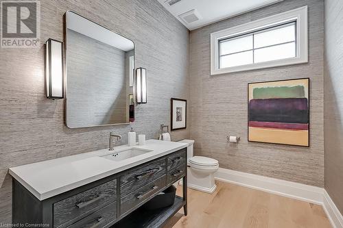 3093 Princess Boulevard, Burlington, ON - Indoor Photo Showing Bathroom