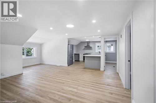 10 Comet Avenue Unit# 2, Hamilton, ON - Indoor Photo Showing Other Room