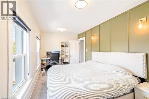 79 Palace Street, Brantford, ON - Indoor Photo Showing Bedroom