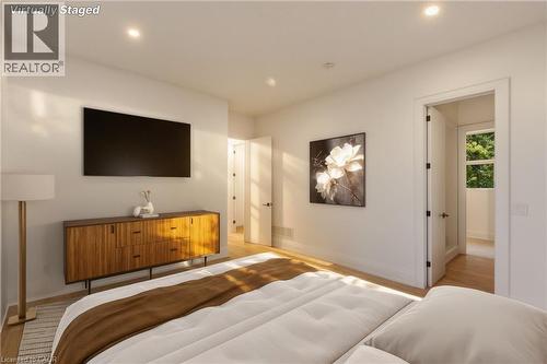 135 Secord Lane, Burlington, ON - Indoor Photo Showing Bedroom